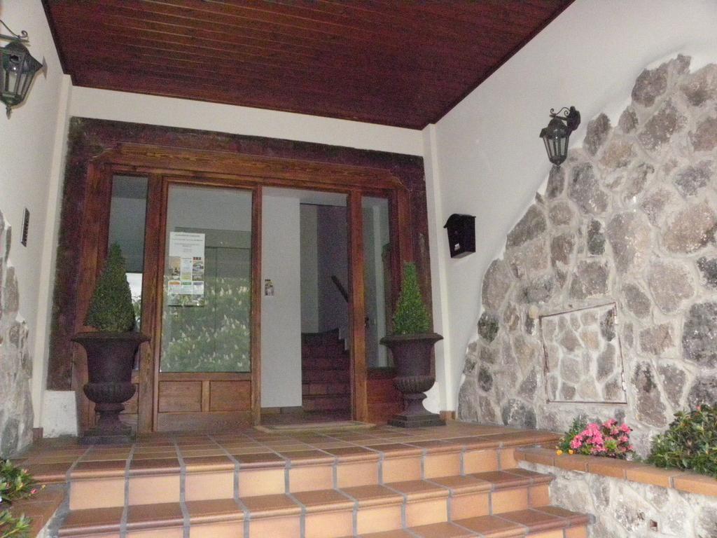 Ferienwohnung Casa De Navalhorno Valsain La Pradera de Navalhorno Exterior foto