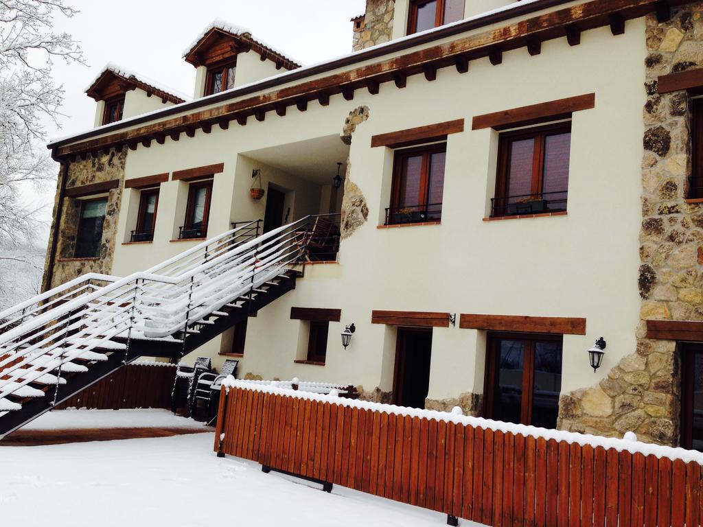 Ferienwohnung Casa De Navalhorno Valsain La Pradera de Navalhorno Exterior foto